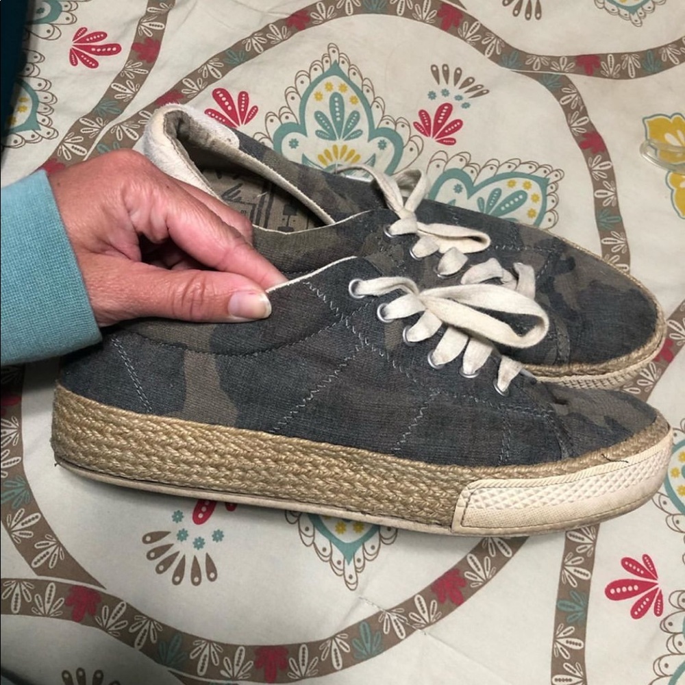 Dolce Vita Sneakers